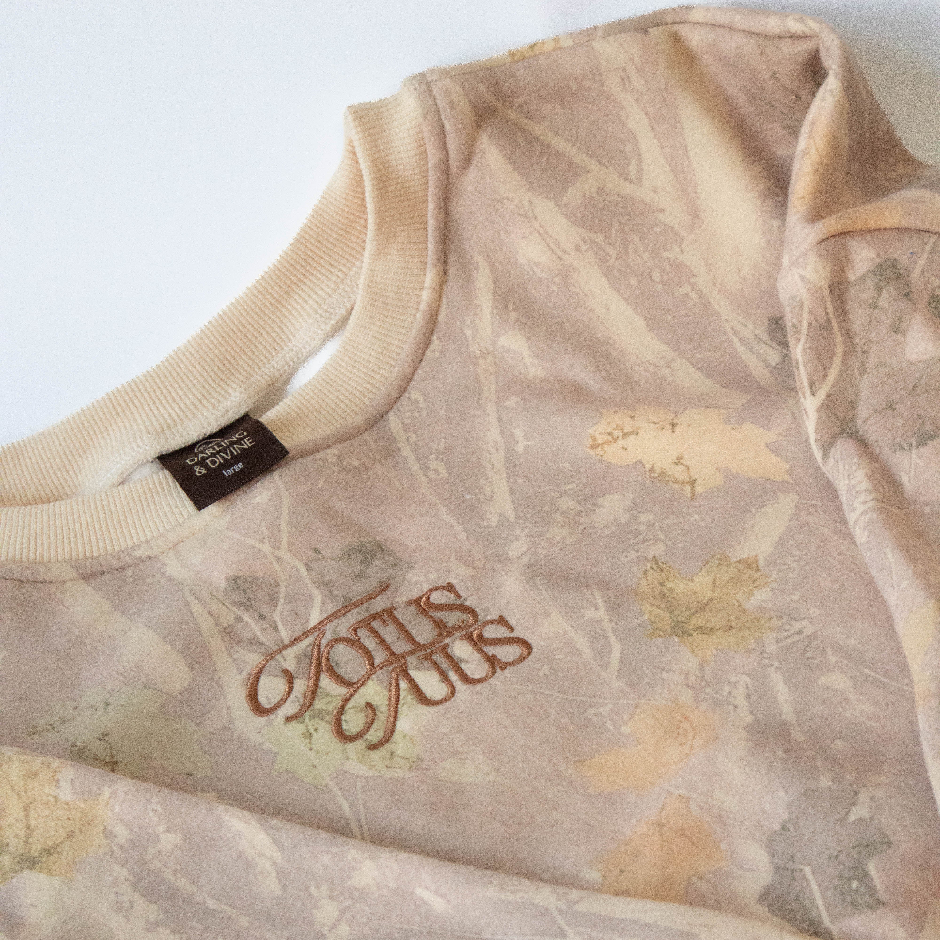 Totus Tuus Crewneck